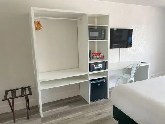 Oda, 1 En Büyük (King) Boy Yatak, Sigara İçilmez, Şehir Manzaralı