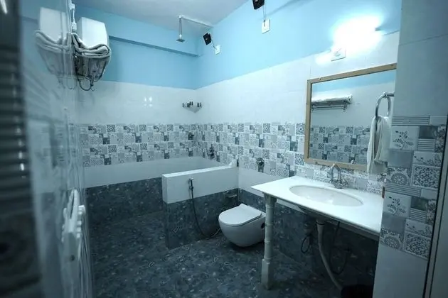 Deluxe Tek Büyük veya İki Ayrı Yataklı Oda (Non Lake Facing)