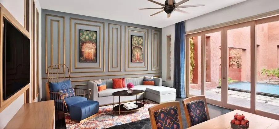 Villa (SeleQtions)