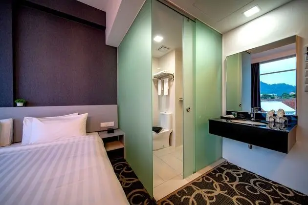 Superior Oda (Clover)