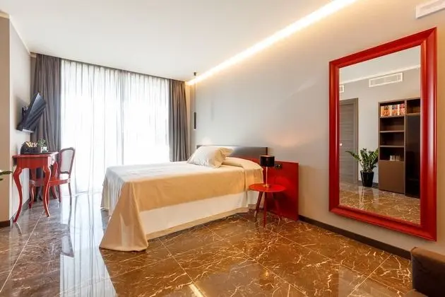 Superior Tek Büyük veya İki Ayrı Yataklı Oda, 1 En Büyük (King) Boy Yatak, Göl Manzaralı