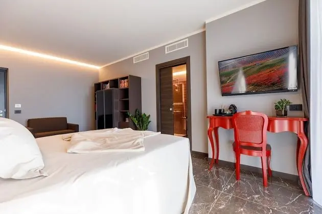 Superior Üç Kişilik Oda, Göl Manzaralı