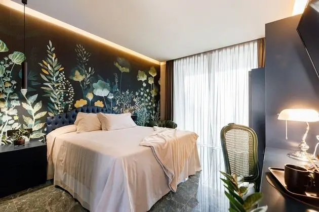 Superior Üç Kişilik Oda, Göl Manzaralı