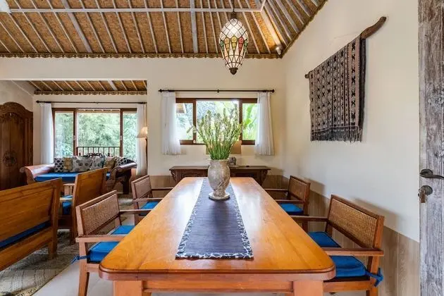 Deluxe Villa, 2 Yatak Odası, 2 Banyolu, Havuz Manzaralı (Private Avanti)