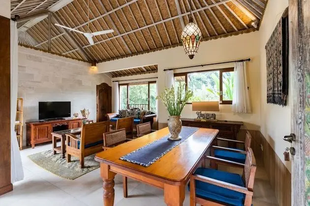 Deluxe Villa, 2 Yatak Odası, 2 Banyolu, Havuz Manzaralı (Private Avanti)