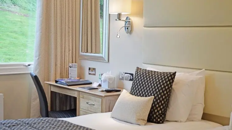 Tek Büyük veya İki Ayrı Yataklı Oda