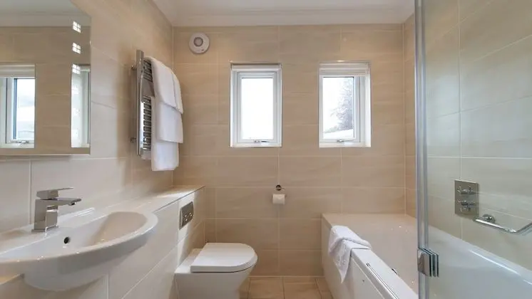 Tek Büyük veya İki Ayrı Yataklı Oda