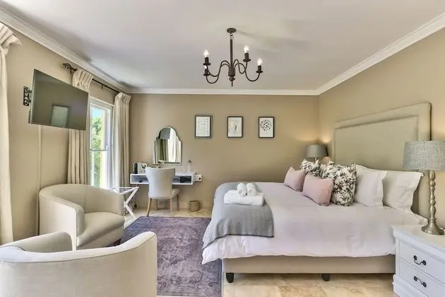 Luxury Tek Büyük Yataklı Oda