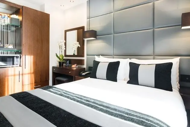Deluxe Tek Büyük Yataklı Oda