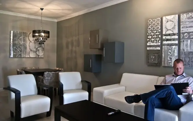 Standard Apart Daire, 1 Yatak Odası, Balkon, Bahçeli