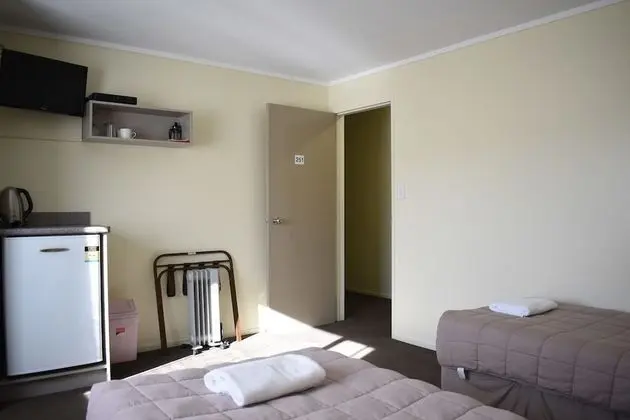 Basic İki Ayrı Yataklı Oda