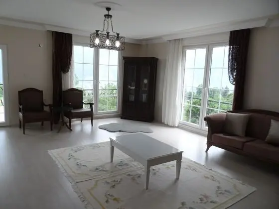 Duplex, 4 Bedrooms