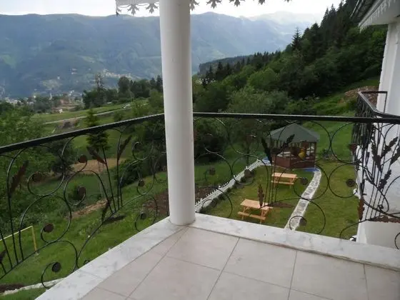 Duplex, 4 Bedrooms