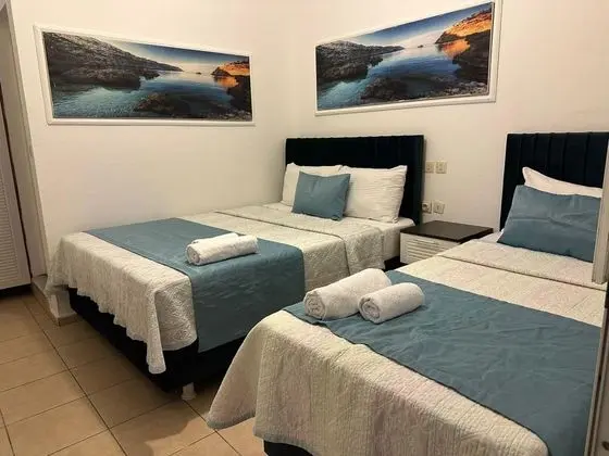 Üç Kişilik Oda, Manzarasız, Balkonsuz