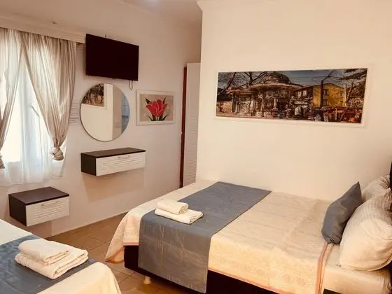 Üç Kişilik Oda, Manzarasız, Balkonsuz