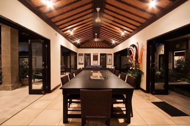 Villa, 5 Yatak Odası, Kişiye Özel Havuzlu, Havuz Manzaralı