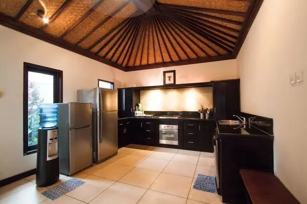Villa, 5 Yatak Odası, Kişiye Özel Havuzlu, Havuz Manzaralı