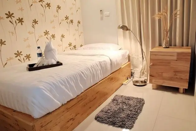 Ortak Ranzalı Oda, Sadece kadınlar için, Sigara İçilmez, Şehir Manzaralı