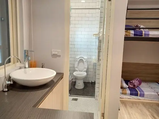 Business Dört Kişilik Oda, Buzdolabı, Zemin Kat