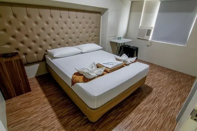 Küçük, Klimalı, Alt Kat (Standard room with shared bathroom)