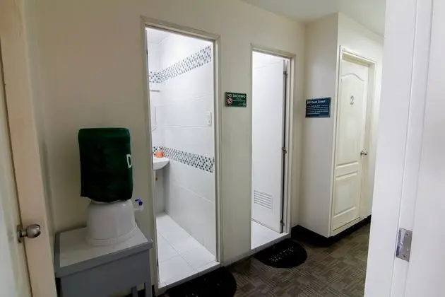 Küçük, Klimalı, Alt Kat (Standard room with shared bathroom)