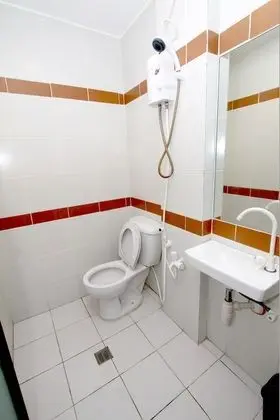 Standard Oda, 1 Büyük (Queen) Boy Yatak, Özel Banyo