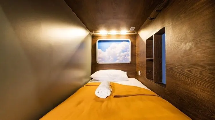 Explorer Mixed Dorm (22 Beds)