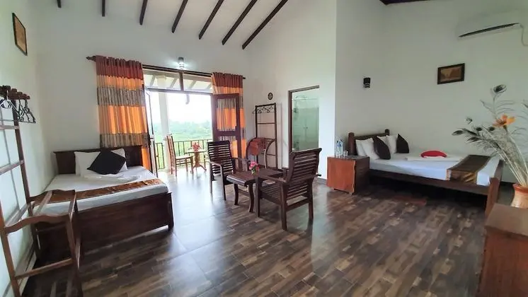 Comfort Üç Kişilik Oda, Bahçe Manzaralı