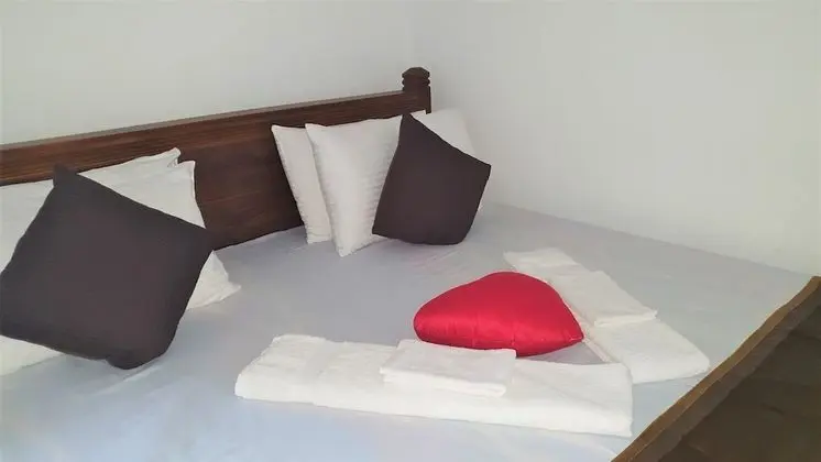 Comfort Üç Kişilik Oda, Bahçe Manzaralı