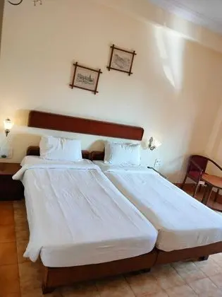 A/C Deluxe Rooms