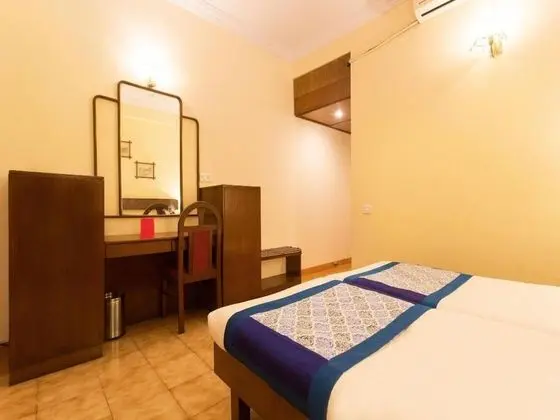 A/C Deluxe Rooms