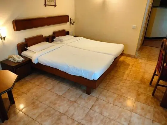 A/C Deluxe Rooms