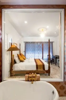 Deluxe Double Room , Free BKK Airport Transfers, flight detail required