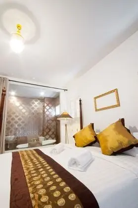 Deluxe Double Room , Free BKK Airport Transfers, flight detail required
