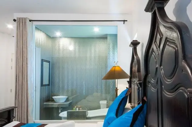 Deluxe Twin Room , Free BKK Airport Transfers, flight detail required