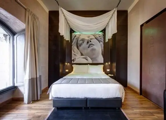 Comfort Tek Büyük veya İki Ayrı Yataklı Oda