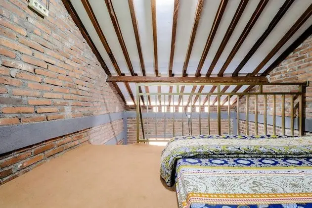Ortak Ranzalı Oda, Sadece erkekler için, Ortak Banyo