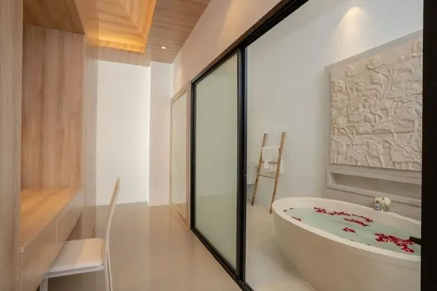 Grand Villa