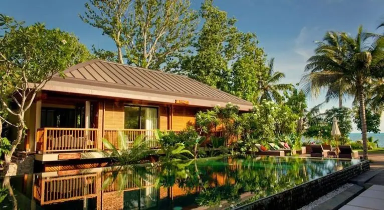 Pool View Suite