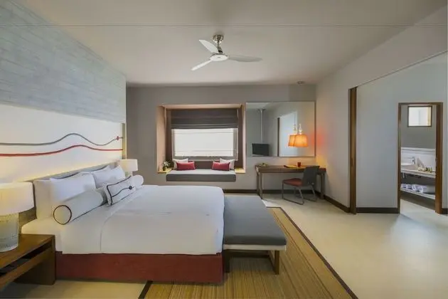 Süit (Beach Suite with Pool)
