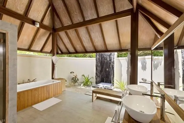Sunset Beach Villa (20% off on Spa)