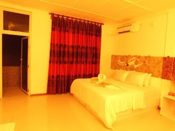 Deluxe Tek Büyük Yataklı Oda, Bahçe Manzaralı