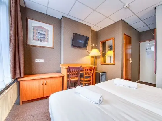 İki Ayrı Yataklı Oda (Twin Room)