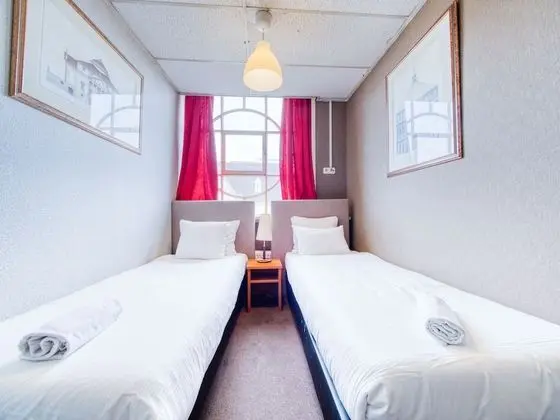 İki Ayrı Yataklı Oda (Twin Room)