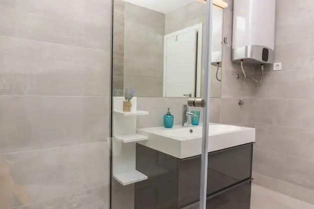 Apart Daire, 2 Yatak Odası, Kısmi Deniz Manzaralı