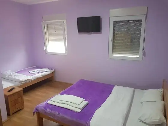 Basic Üç Kişilik Oda