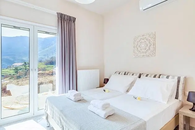 Ev, 3 Yatak Odası, Kişiye Özel Havuzlu