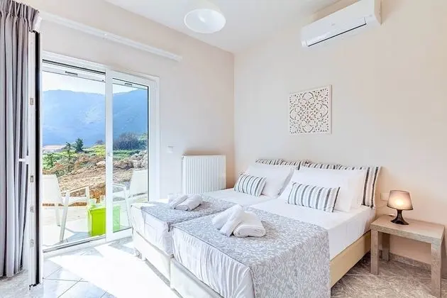 Ev, 3 Yatak Odası, Kişiye Özel Havuzlu
