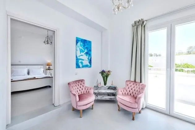 Üç Kişilik Oda, Bahçe Manzaralı