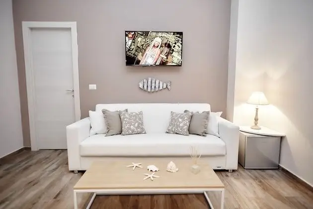 Superior Oda, Jakuzi